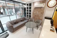 Hotel Satwik Grand - 2 estrellas