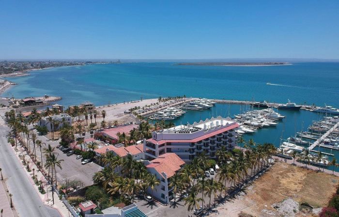 The Westmarine Waterfront Hotel