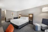 Holiday Inn Express & Suites NORTH CONWAY by IHG - 3-Star