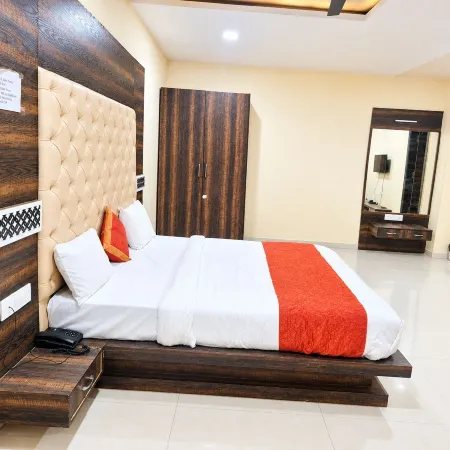 Hotel Shreeji Palace