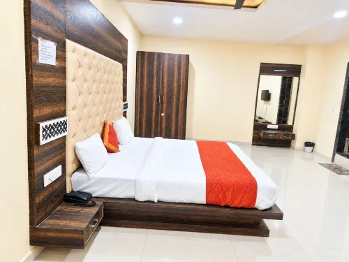 Hotel Shreeji Palace - Bintang 2