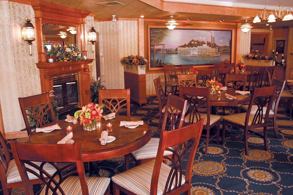 Fulton Steamboat Inn