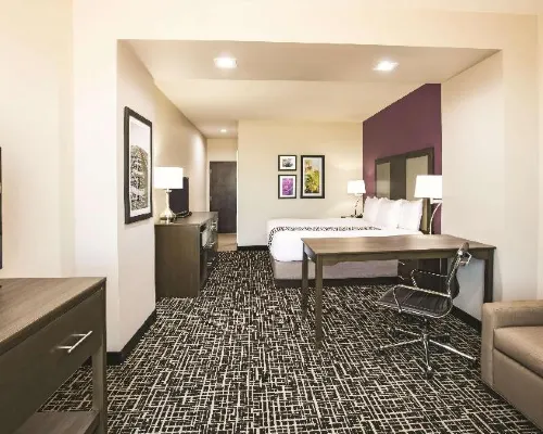 Quality Inn & Suites Colorado City, TX Hotels in Mitchell County