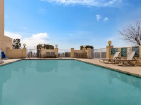 La Quinta Inn & Suites by Wyndham El Paso East Hotels in El Paso