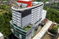 Indoluxe Hotel Jogjakarta Hotel di Sariharjo