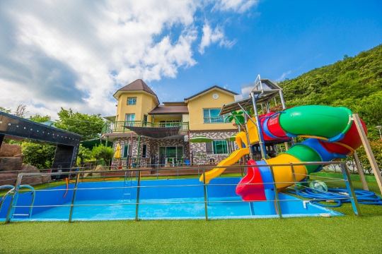 광양 필관광하우스펜션