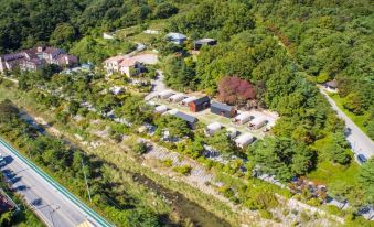 Pocheon Pureunsan Fairway Glamping