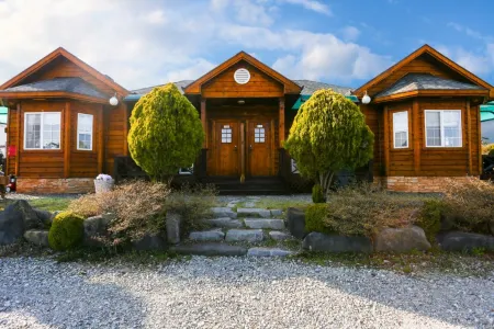 Taean (Anmyeondo) Badaui Achim Pension Отели в г. Тхэан