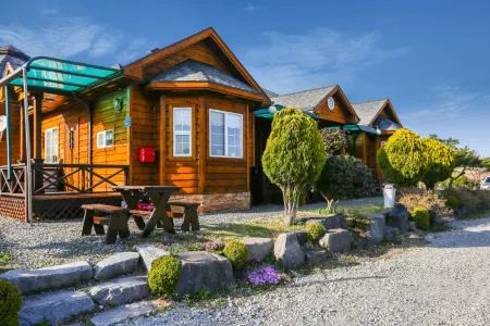 Taean (Anmyeondo) Badaui Achim Pension Отели в г. Тхэан