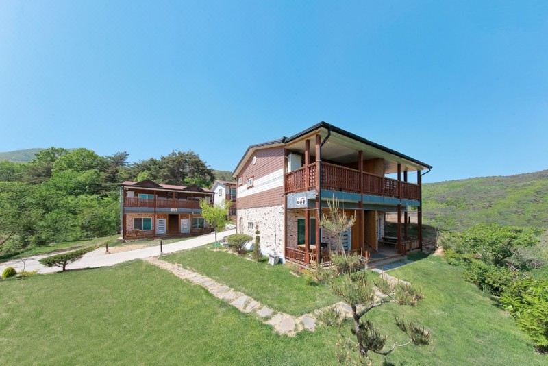 예산 산마루펜션