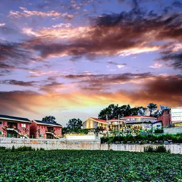 Ganghwado the Noeul Pension Отели рядом с достопримечательностью «Хвадо-тондэ»