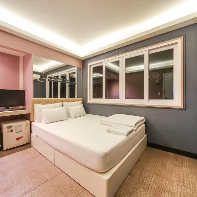Busan Yeongdo G2 Hotels near تايجونغاداي