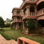 Mvt Guesthouse & Restaurant Các khách sạn gần Govinda Dev ji