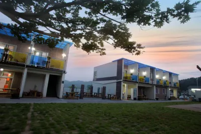 Yongin Everleeum Pension Hotels near Hankuk University of Foreign Studies Global Campus