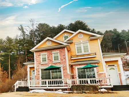 Gapyeong Garang Pension Отели рядом с достопримечательностью «Garden of Morning Calm»