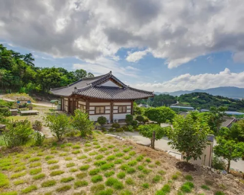 Wando Cheonghaejin Hanok Pension Hotels in Wando-gun