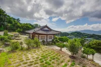 Wando Cheonghaejin Hanok Pension