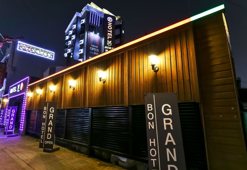 호텔 객실 내부