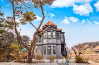 Taean (Anmyeondo) Janggok Pension Hotel dekat Yeongmokhang Port
