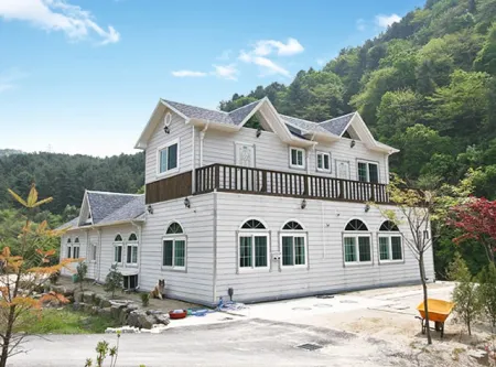 Pocheon Neulpureun Pension Отели в г. Пхочхон