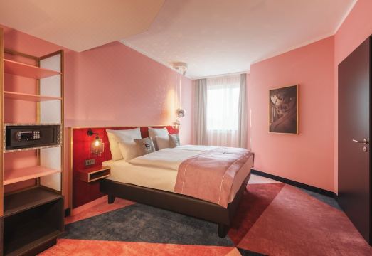 홀리데이 인, 더 니우 - 로코 뮌헨 노스 바이 IHG