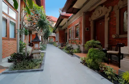 Adi Dharma Hotel Legian