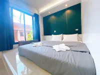 Petchngam Home Resort Hotels in U Thong