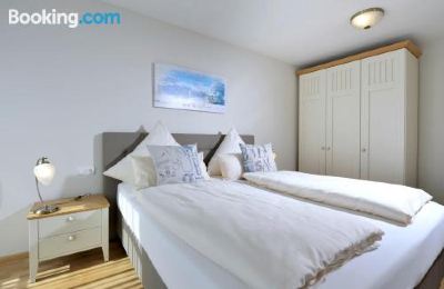 One-Bedroom Apartment-205-09