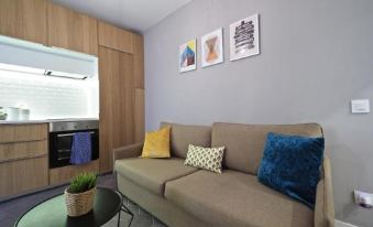 Torrassa Cozy Apartment by Olala Homes