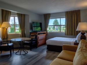 Coast Parksville Hotel