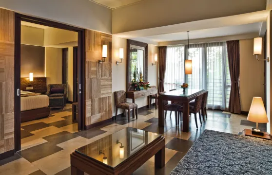 庫塔太陽島水療酒店