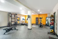 La Quinta Inn by Wyndham St. Louis Hazelwood - Airport North Hotels in Elsah
