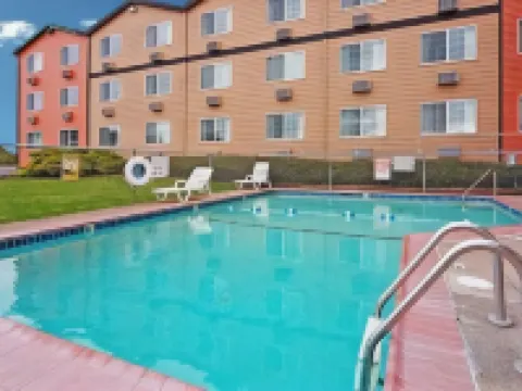 クオリティ イン & スイーツ スプリングフィールド - ユージーン ノース スプリングフィールドのホテル