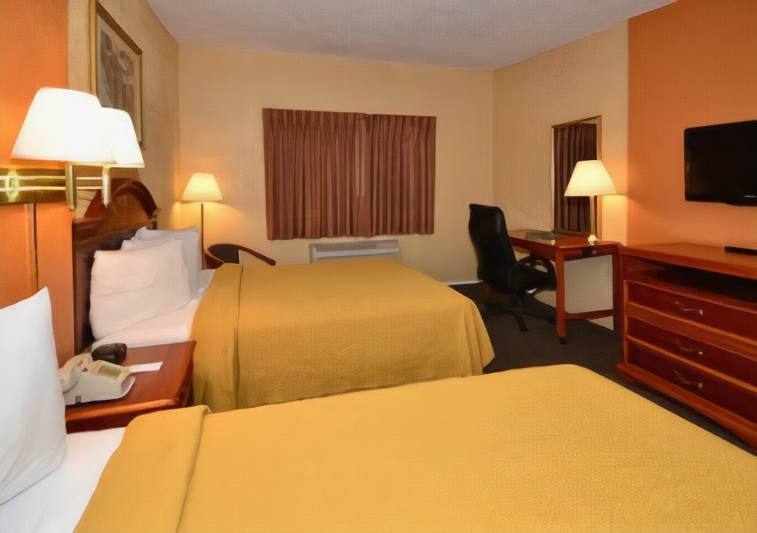 Quality Inn and Suites Goodyear