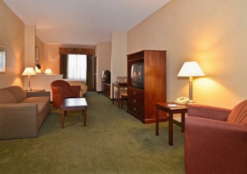 Comfort Suites Twinsburg