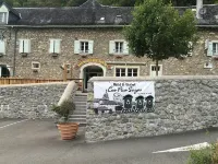 Hotel-Bistro les Pas Sages Hotels in Escou