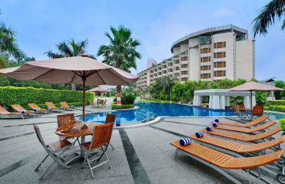 温德姆華美達廣場酒店-JHV菠羅奈斯