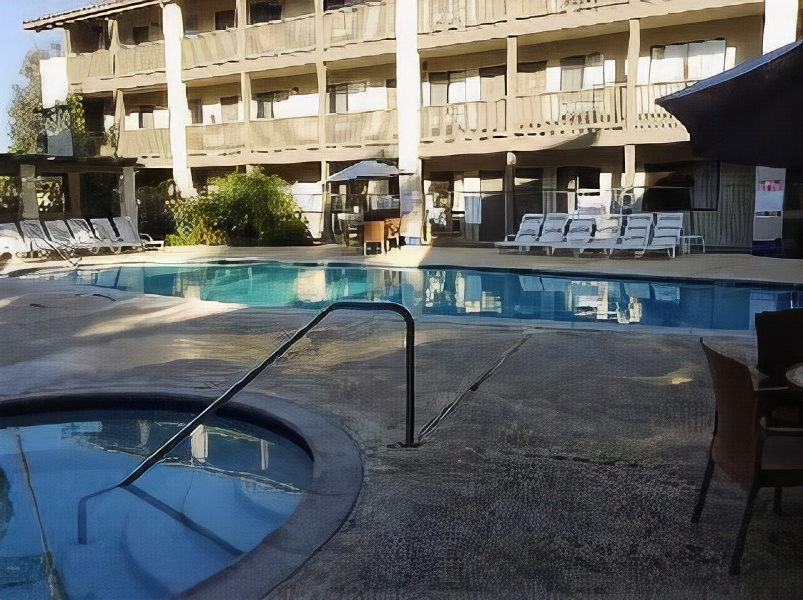 Best Western Carlsbad by The Sea