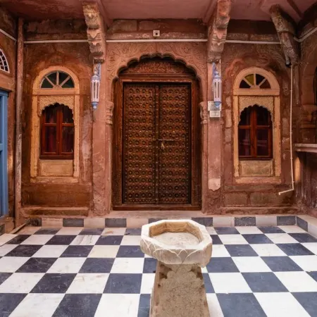 Heritage Gouri Haveli Отели рядом с достопримечательностью «Башня с часами Ghanta Ghar»