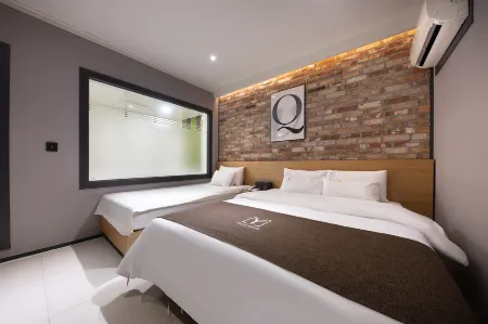 Cheongju Yellow Hotel Отели рядом с достопримечательностью «Dugguhbi Saengtae Munhwagwan»