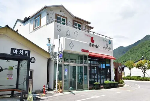 Yeongwol Alice's Attic