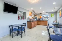 Knights Inn & Suites Salem - Breakfast