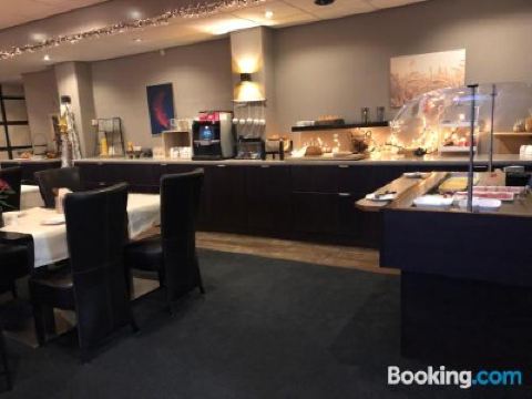 Restaurant Hotel Rooms Photo