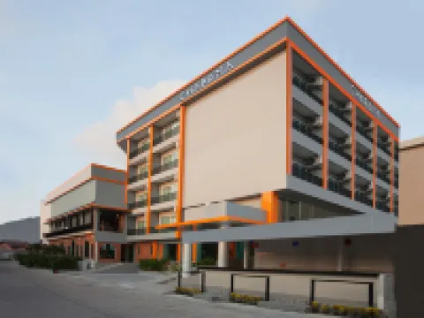 Chabana Kamala Hotel Hotels near Kamala Beach