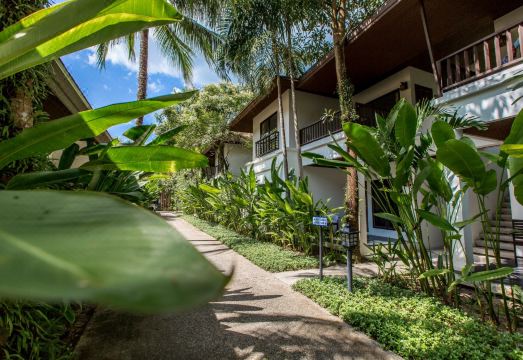 나이양 비치 리조트