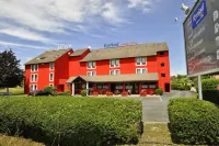 Enzo Hotels Vierzon By Kyriad Direct Hotels near Pole de la Porcelaine
