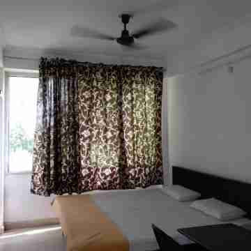 Krishna Hansraj Hotel Rooms