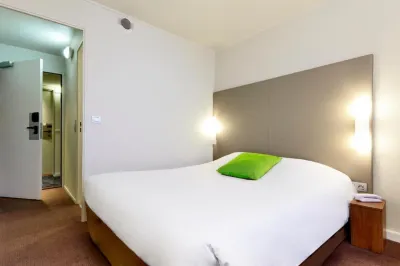Campanile Paris Est - Porte de Bagnolet Hotels near 93170