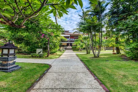 Rama Beach Resort and Villas 