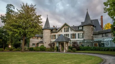 Villa Navarre Отели в г. Пау